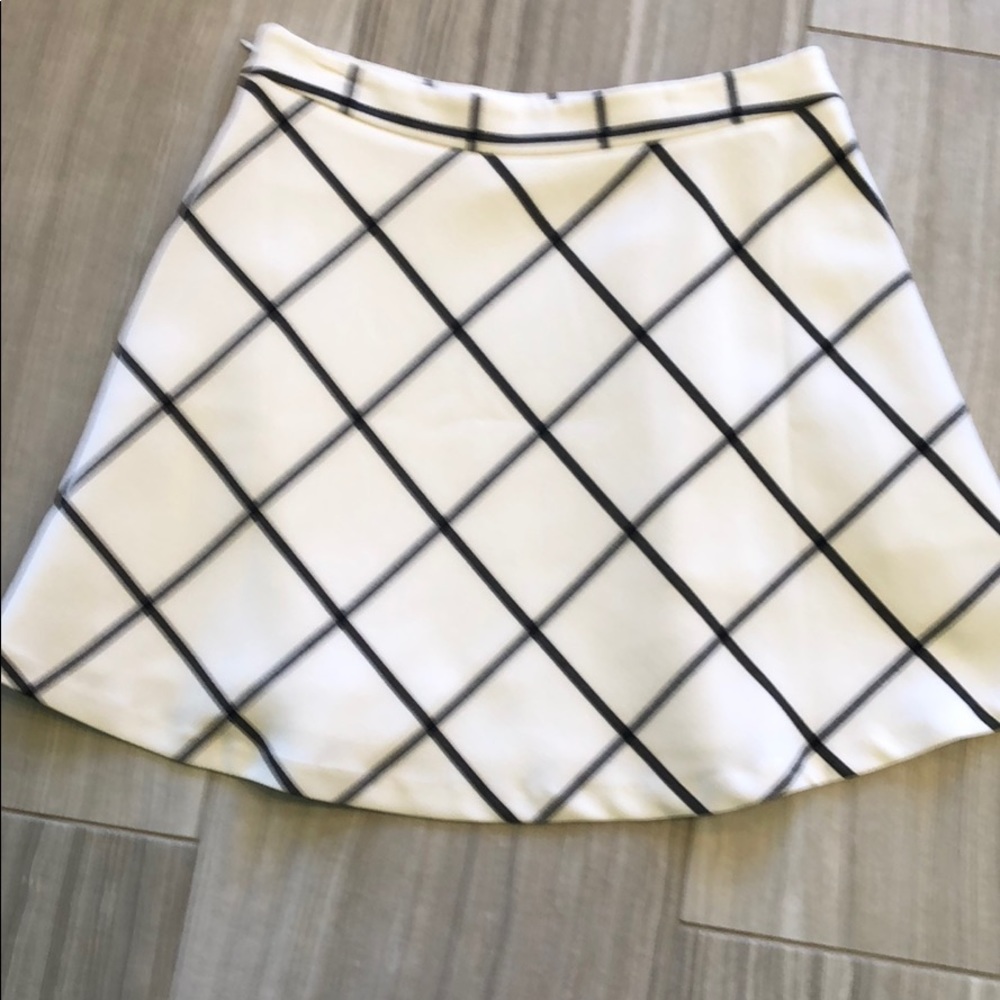 Adorable skirt, worn once!